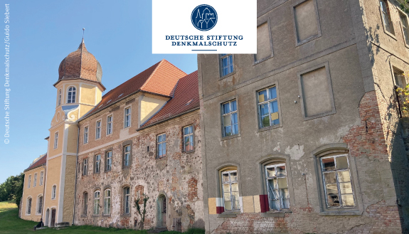Die Burg Spantekow an einem sonnigen Tag