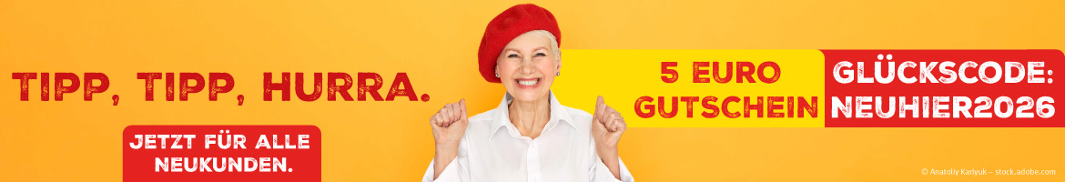 Tipp, Tipp, Hurra: Jubelnde Frau und 5 Euro-Neukundengutschein von LOTTO Mecklenburg-Vorpommern